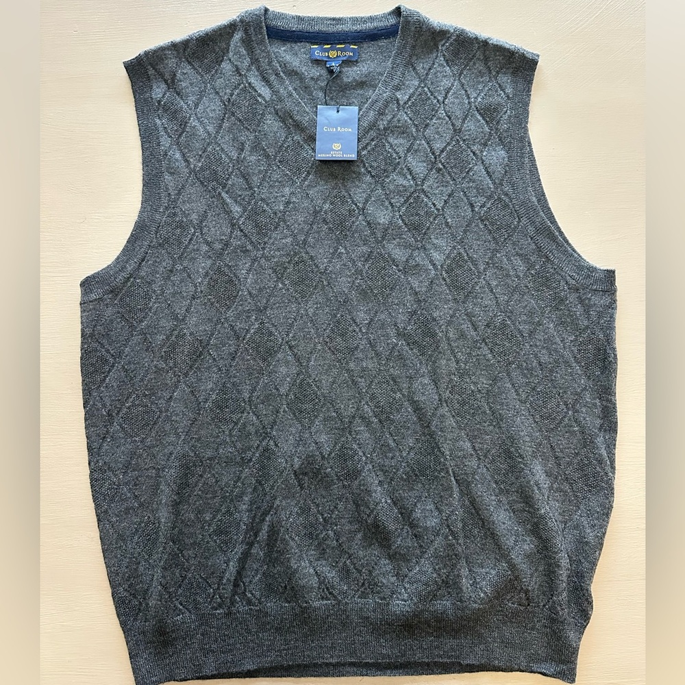 Club Room Men’s Merino Wool Blend Sweater Vest Gray Argyle Size L Lanerossi NWT